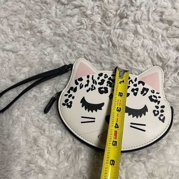 Betsey Johnson Cat Face leopard print Wristlet white,pink and black. - Picture 7 of 10